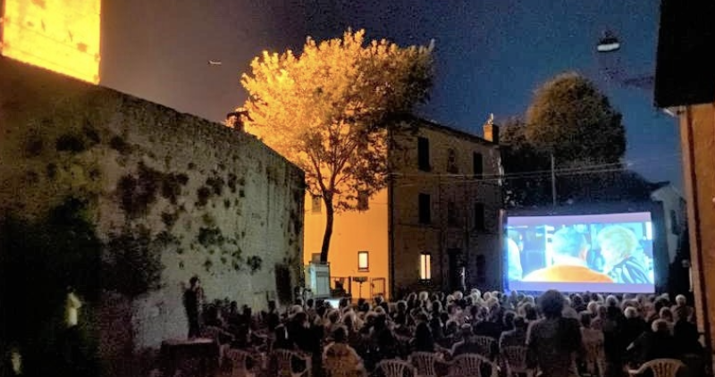 Finestre sui cortili Cinema in vallata